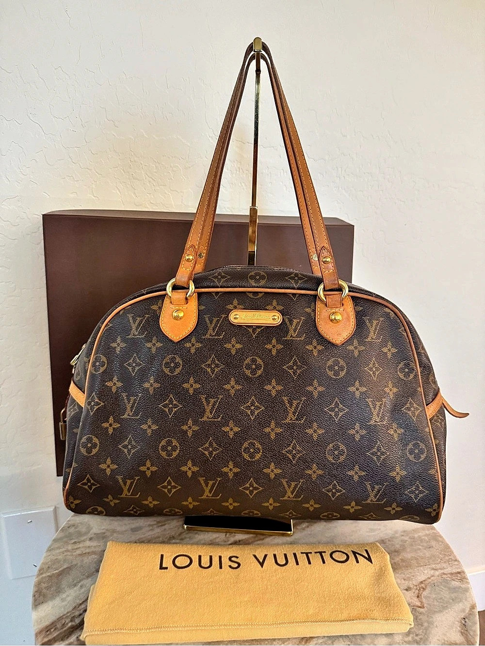 Louis Vuitton Authentic Montorgueil GM